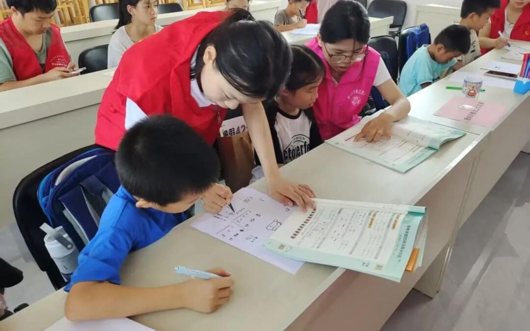 “希望伙伴”故事 | 以青春之我 报桑梓之地——钟山希望学子在行动！
