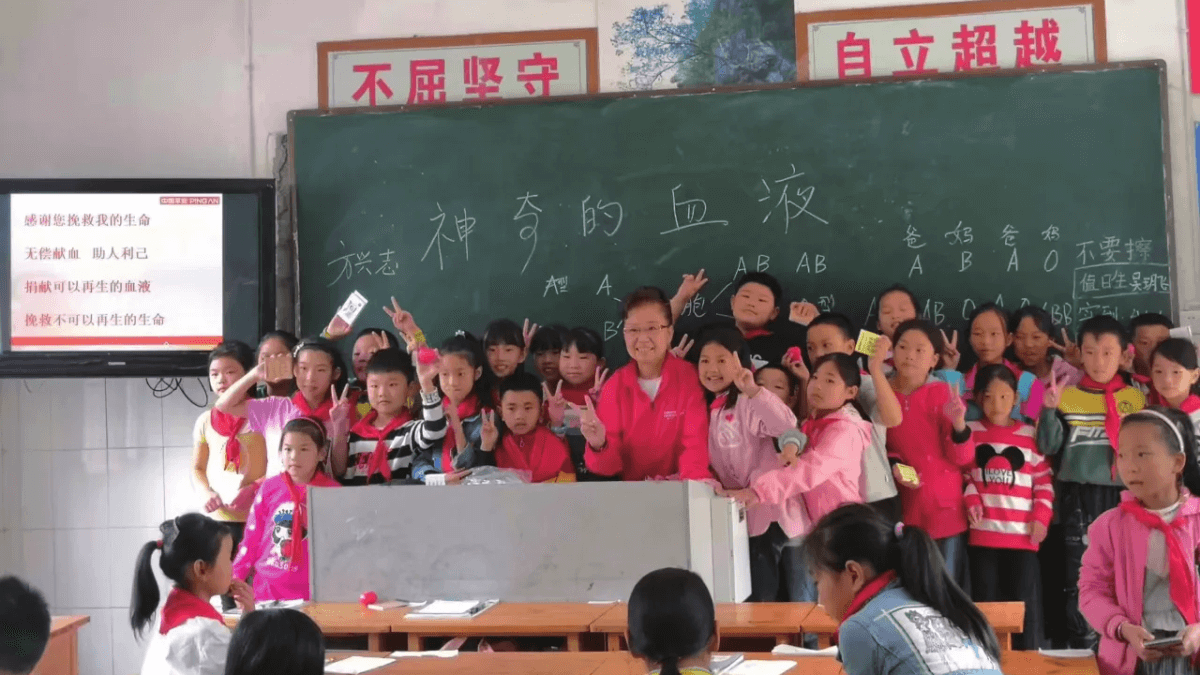 “这笔助学金，让我相信读书真的能改变命运。”