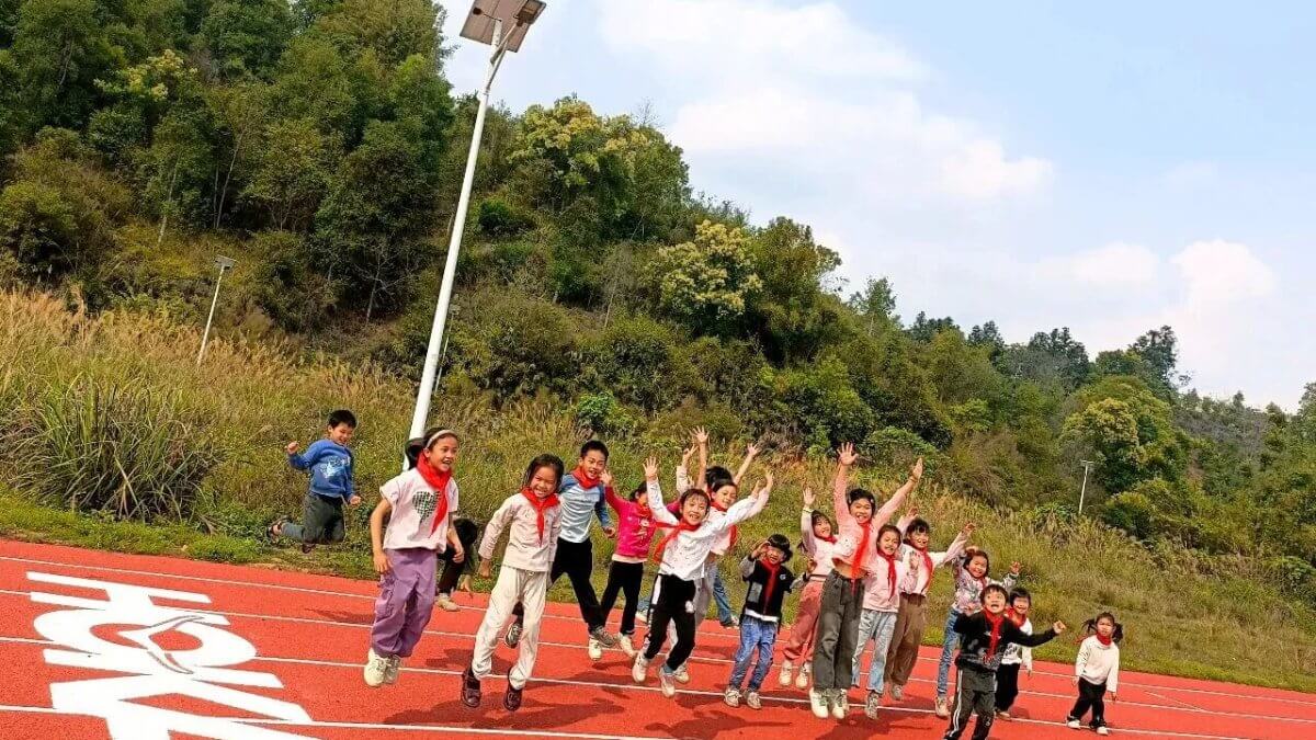 以体育人｜2025希望工程·飞常跑量项目落地广西 助力乡村青少年尽情奔跑