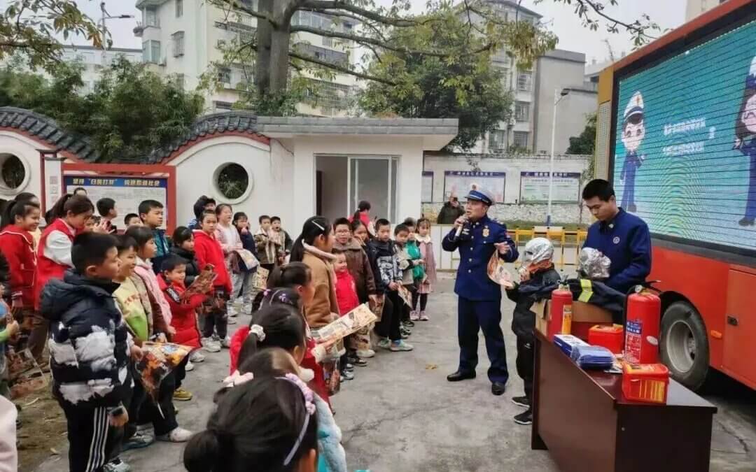 “希望伙伴计划” | 以爱为伴，守护龙城少年！——柳州共青团“伙伴计划”持续暖心发力